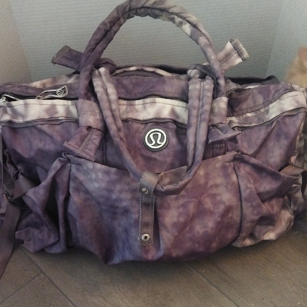 lululemon athletica Tie-Dye Purple Travel Bag